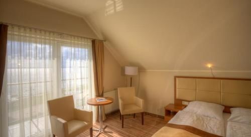 77 Restauracja Spa Hotel 3*